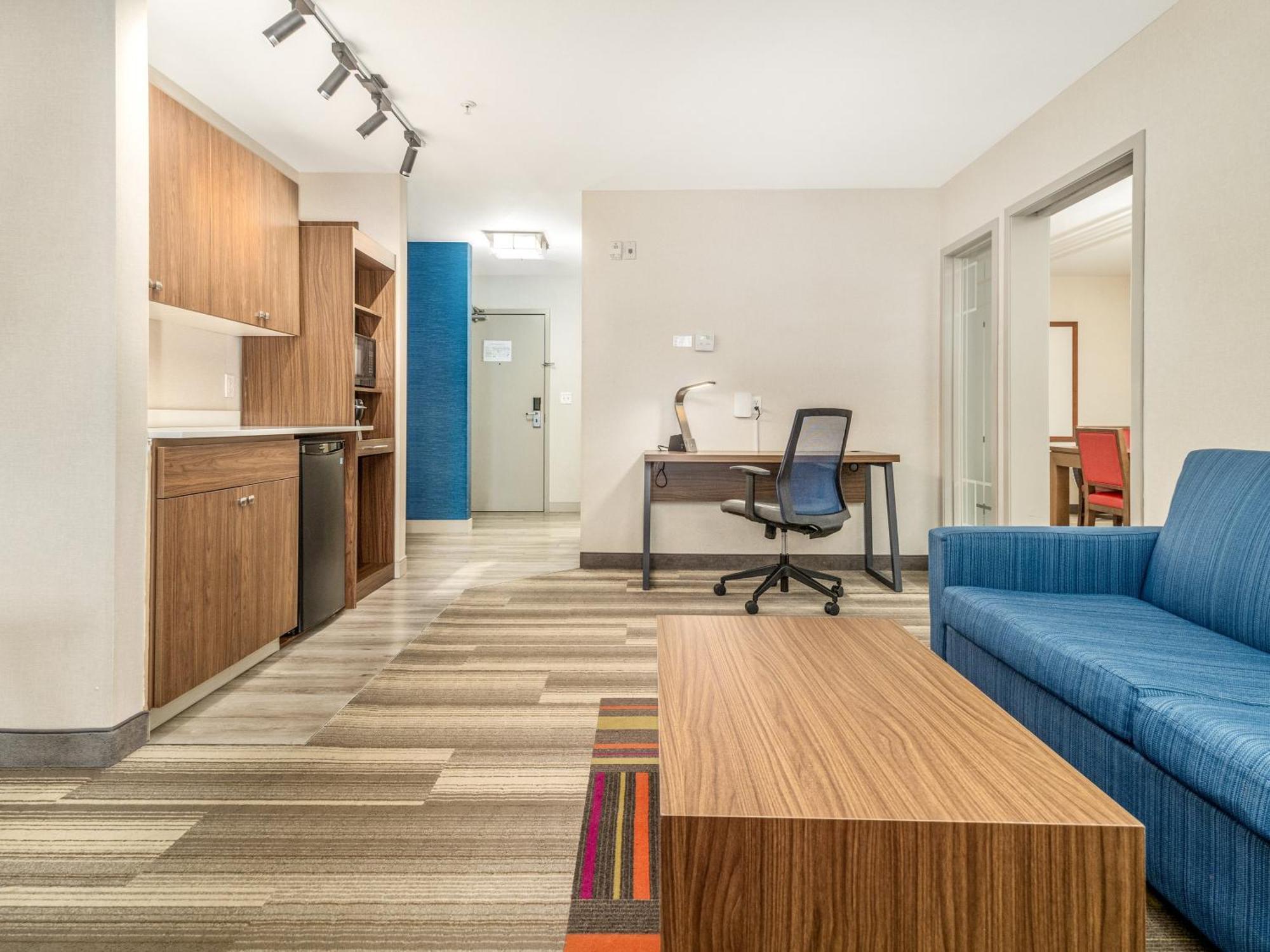Express & Medicine By Ihg 4*
