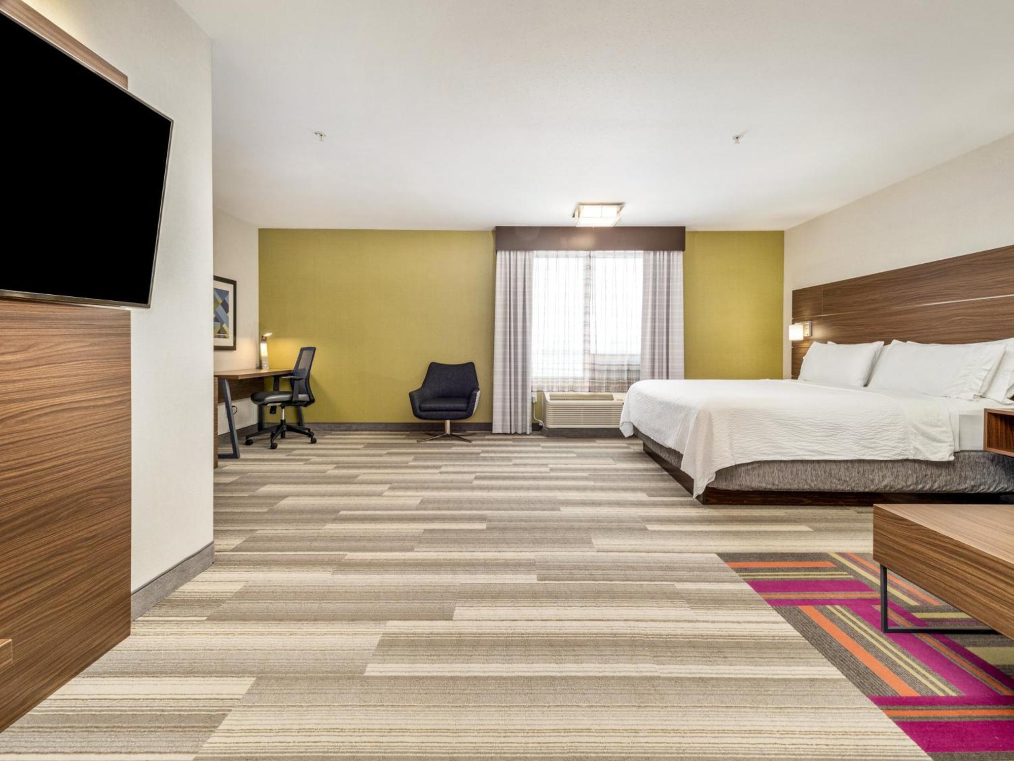 Express & Medicine By Ihg Hotel