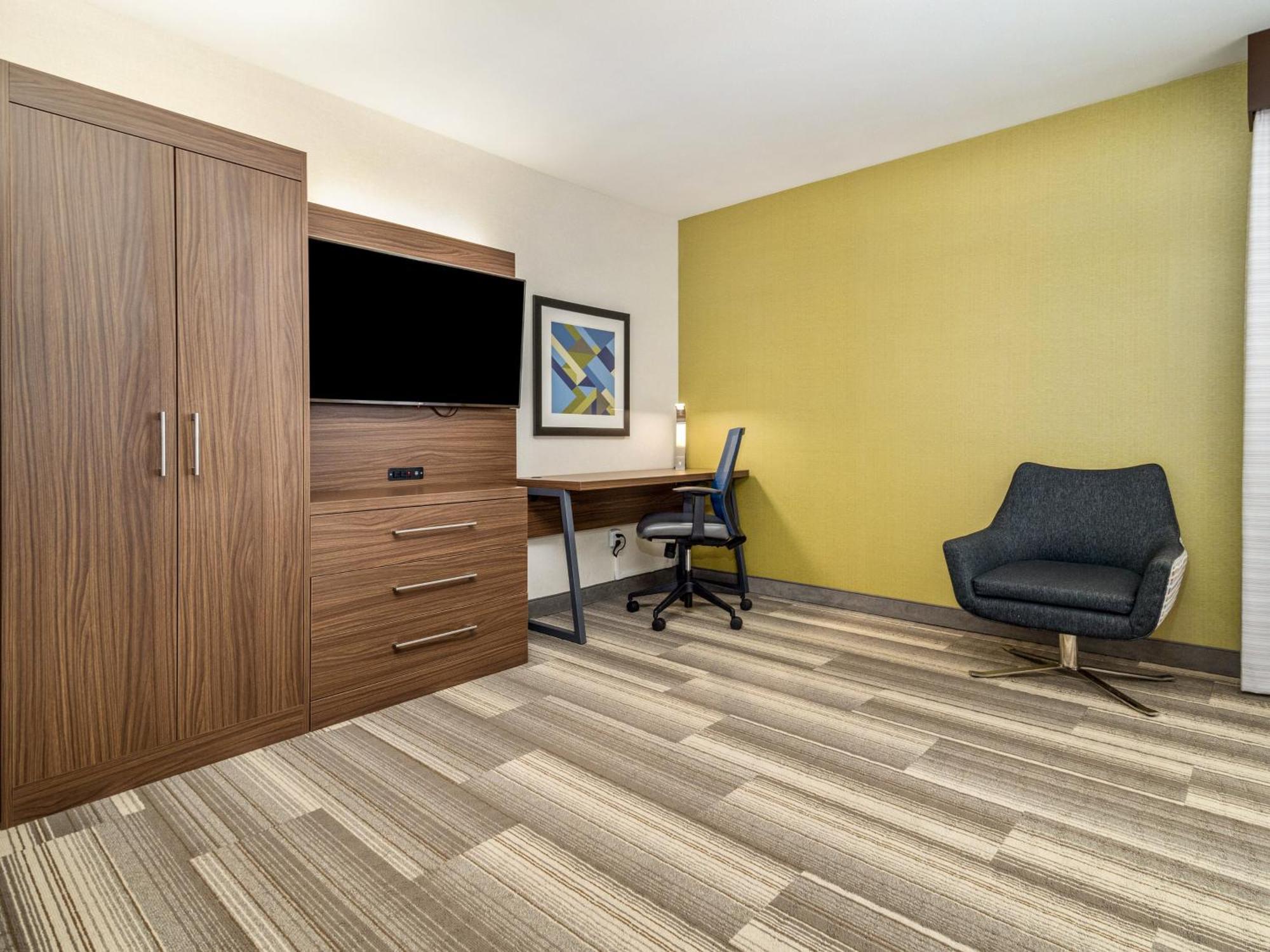 Hotel Express & Medicine By Ihg