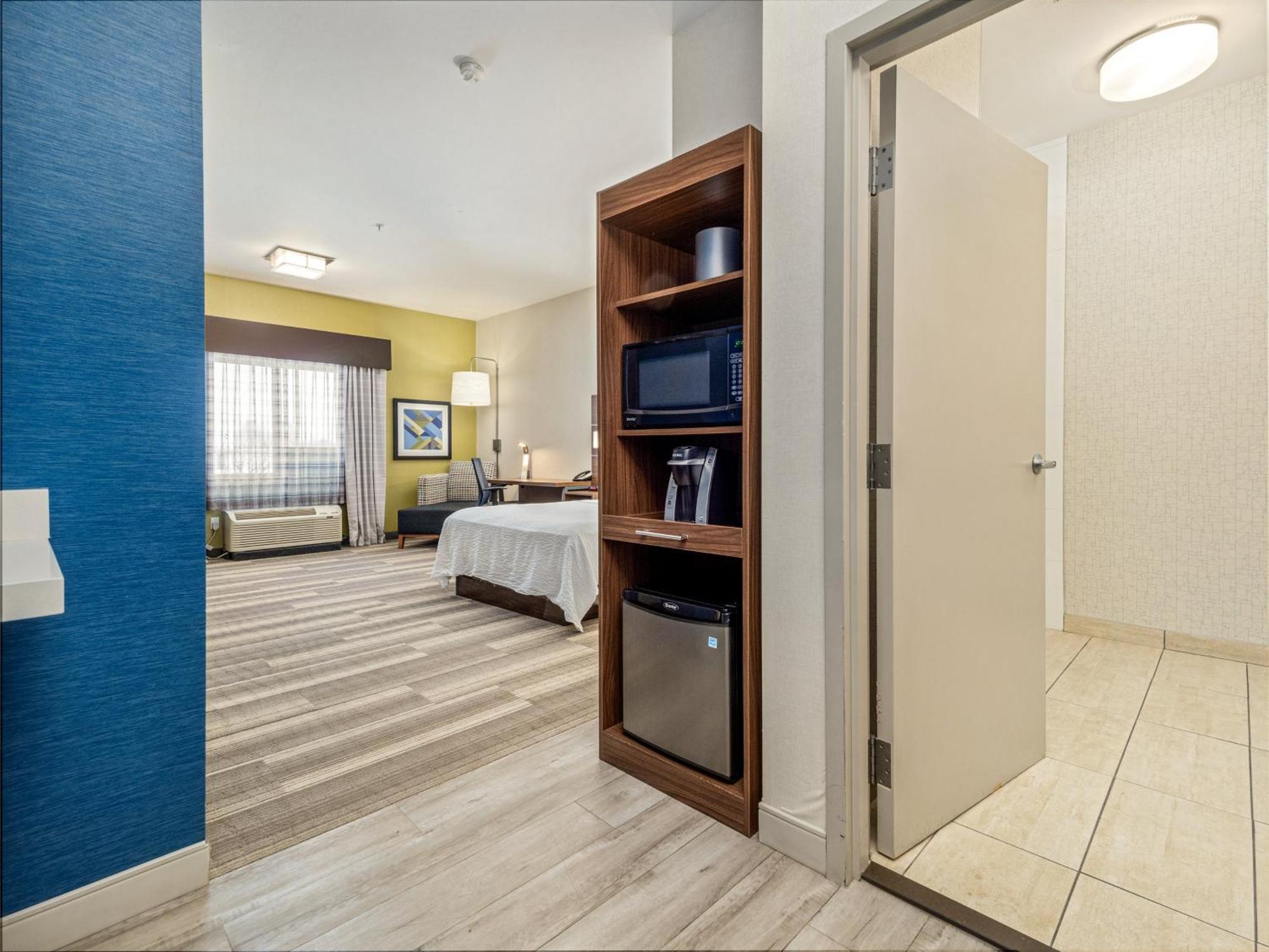 Hotel Express & Medicine By Ihg 4*