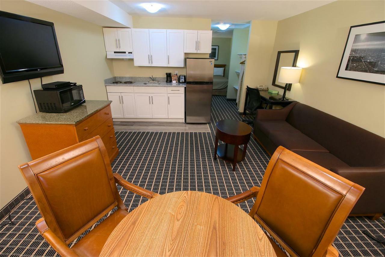 Motel Medicine & Medicine Hat