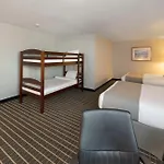 Clarion Pointe