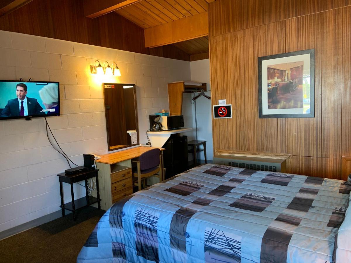 Ace Crown Motel Medicine Hat