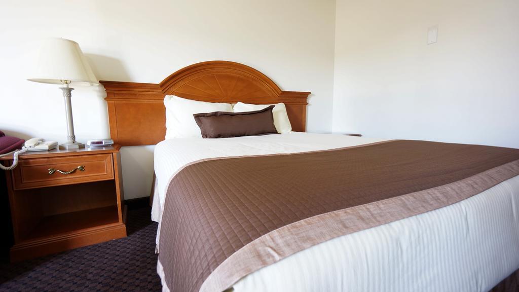 Ramada By Wyndham Medicine Hotel