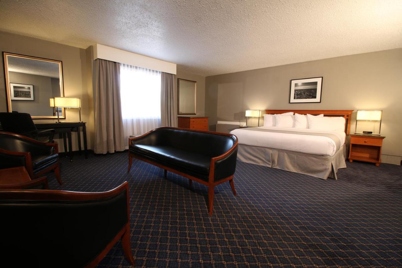 Hotel Clarion Pointe