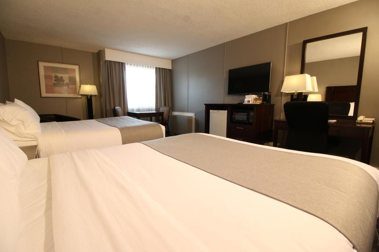 Clarion Pointe 3*