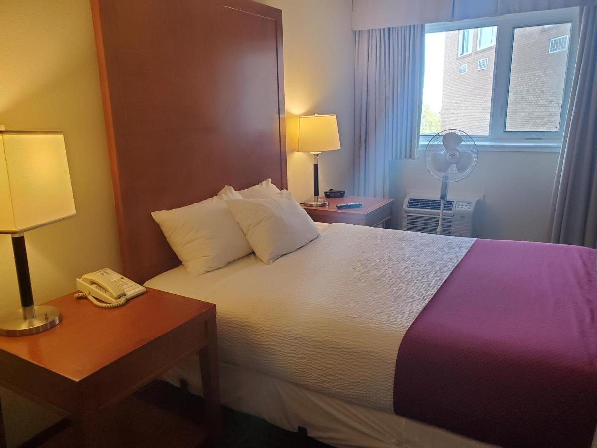 Wyndham Garden Medicine Conference Center Hotel Medicine Hat