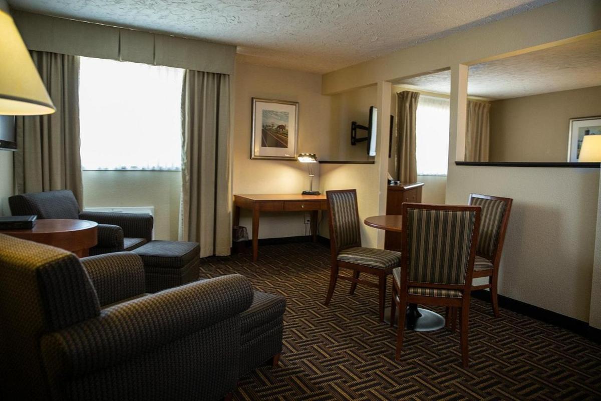 Wyndham Garden Medicine Conference Center Hotel