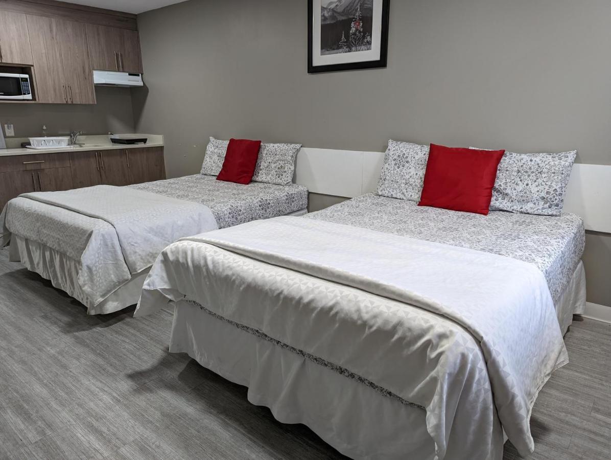 Riverside Motel 2*