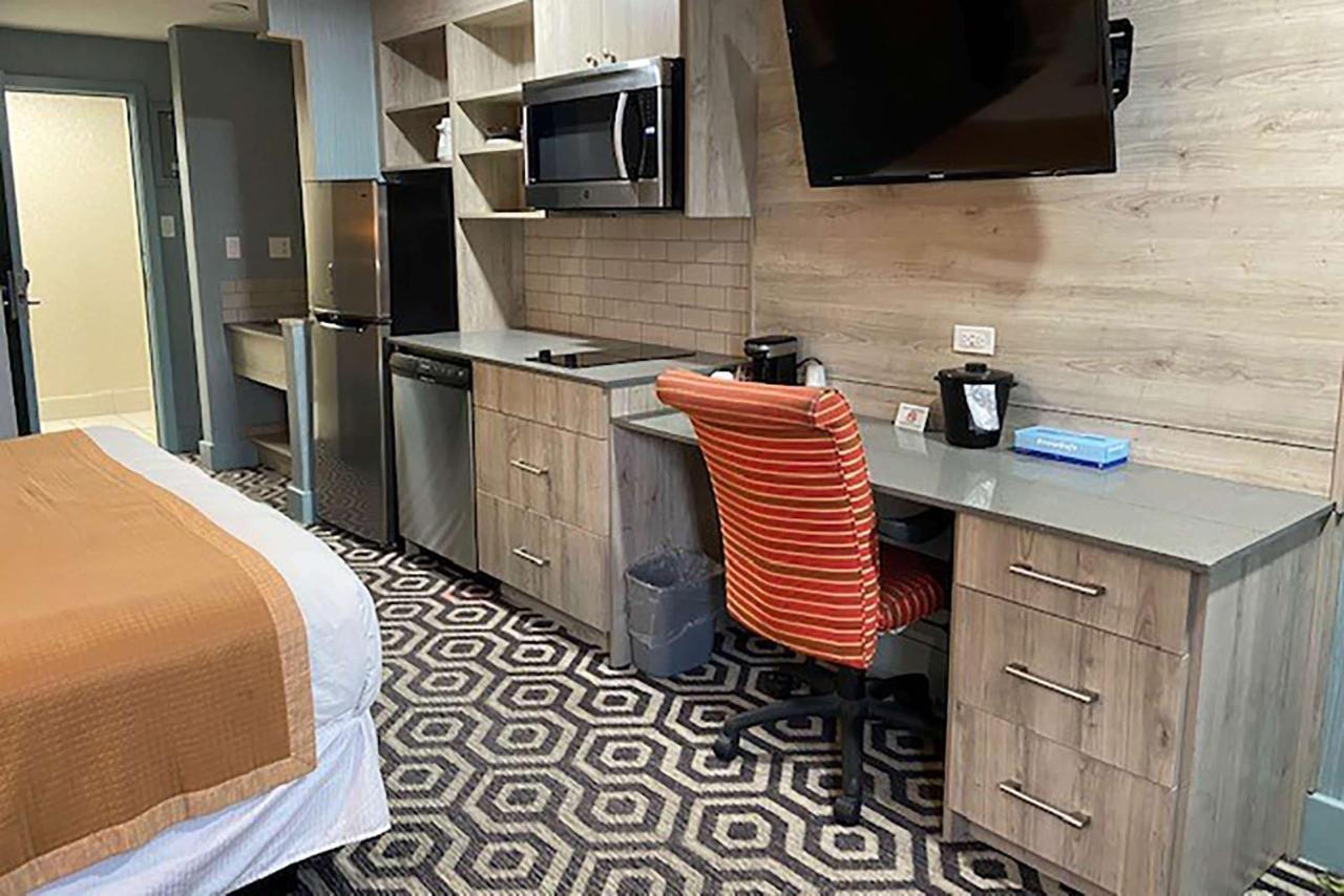 Hotel Ramada By Wyndham Medicine