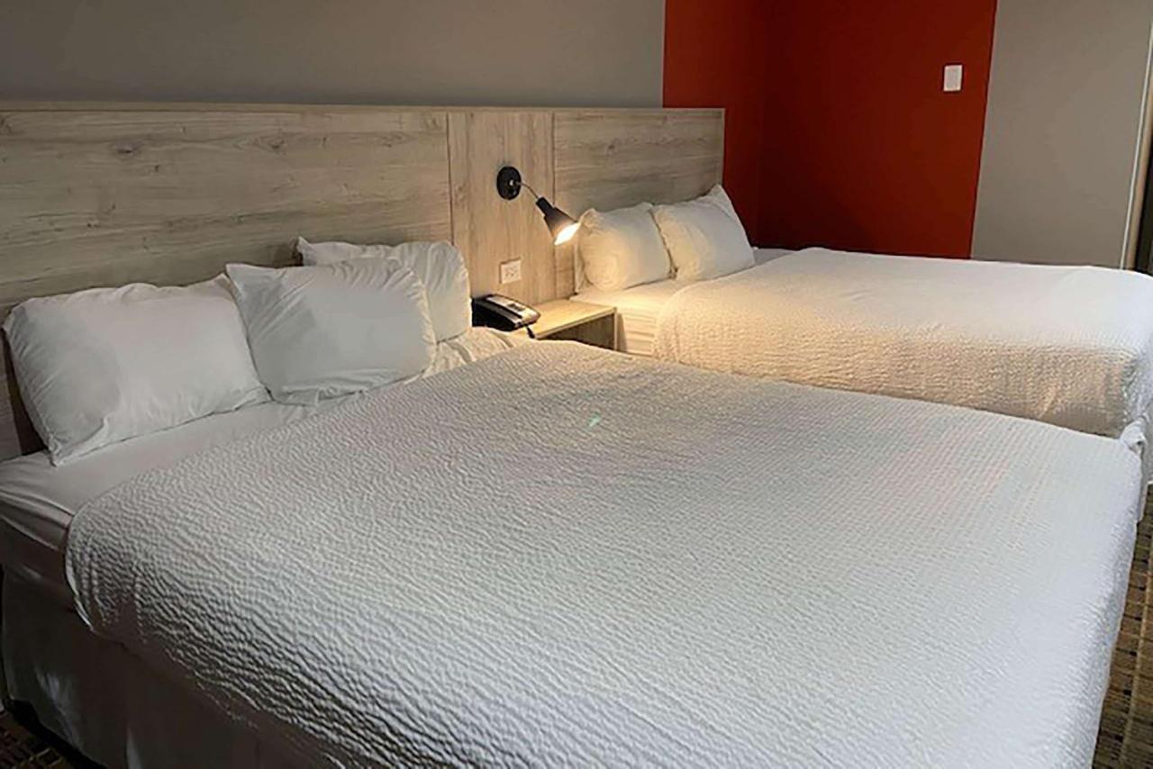Hotel Ramada By Wyndham Medicine Medicine Hat
