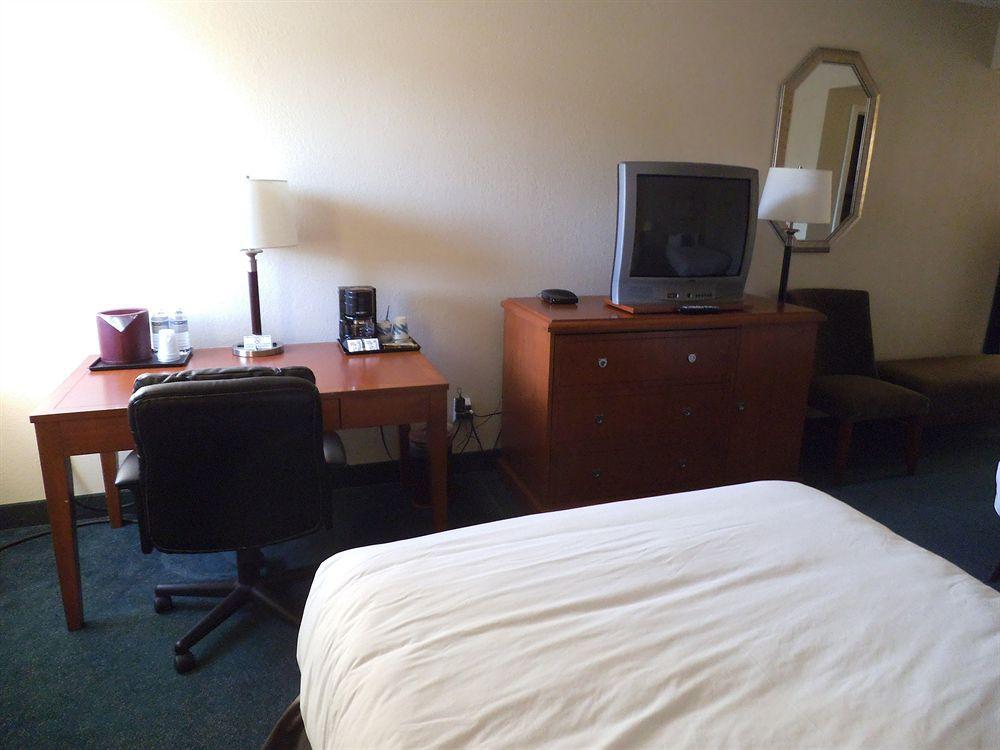 Wyndham Garden Medicine Conference Center Hotel 3*