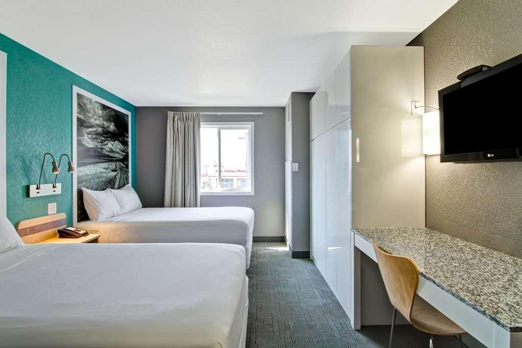 Medicine Motel 2*