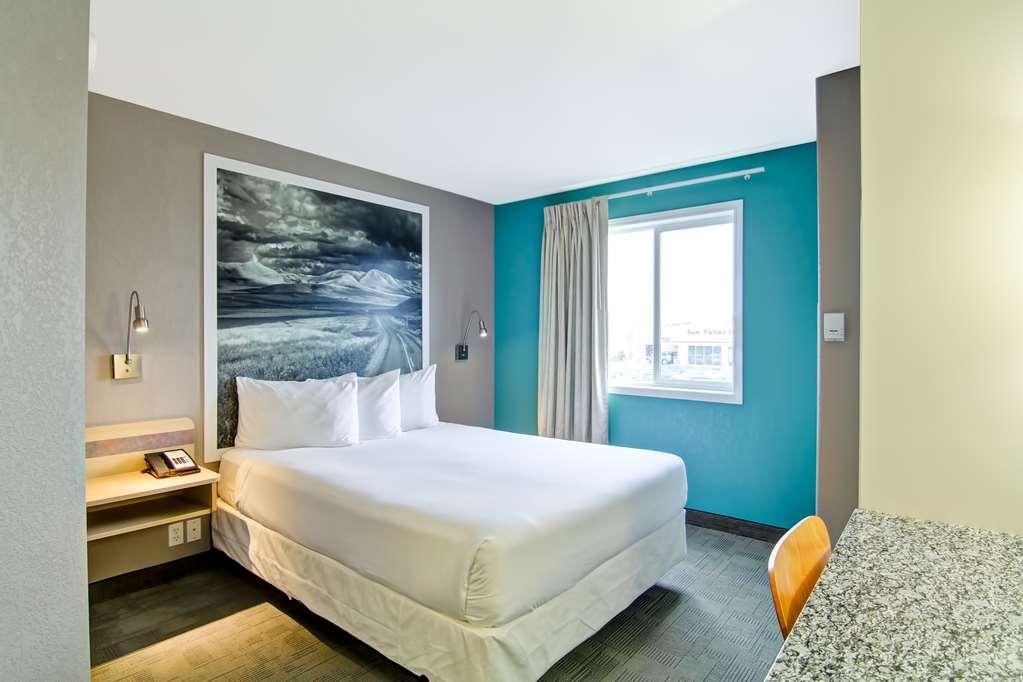 Medicine Motel 2*