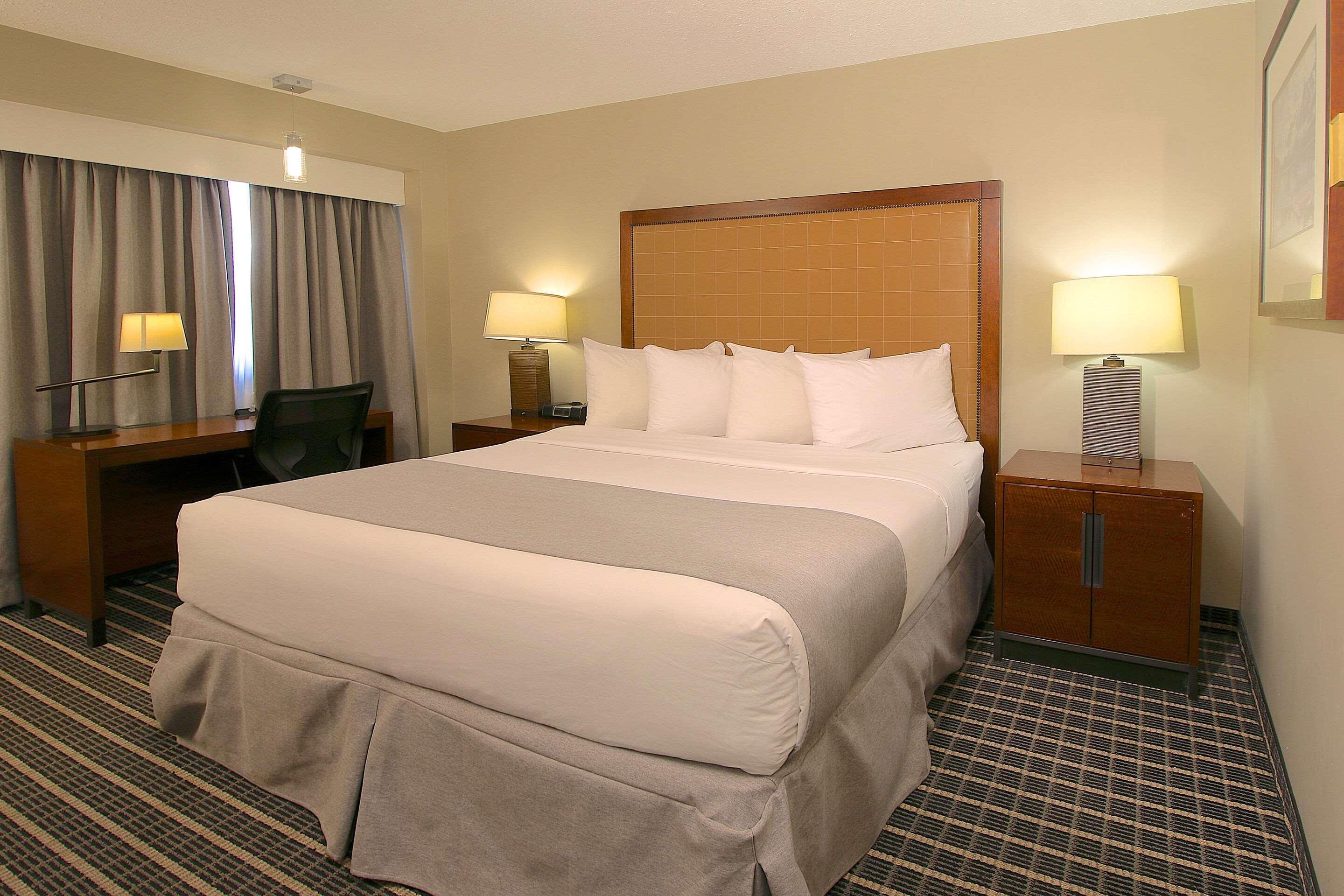 Clarion Pointe 3* Medicine Hat