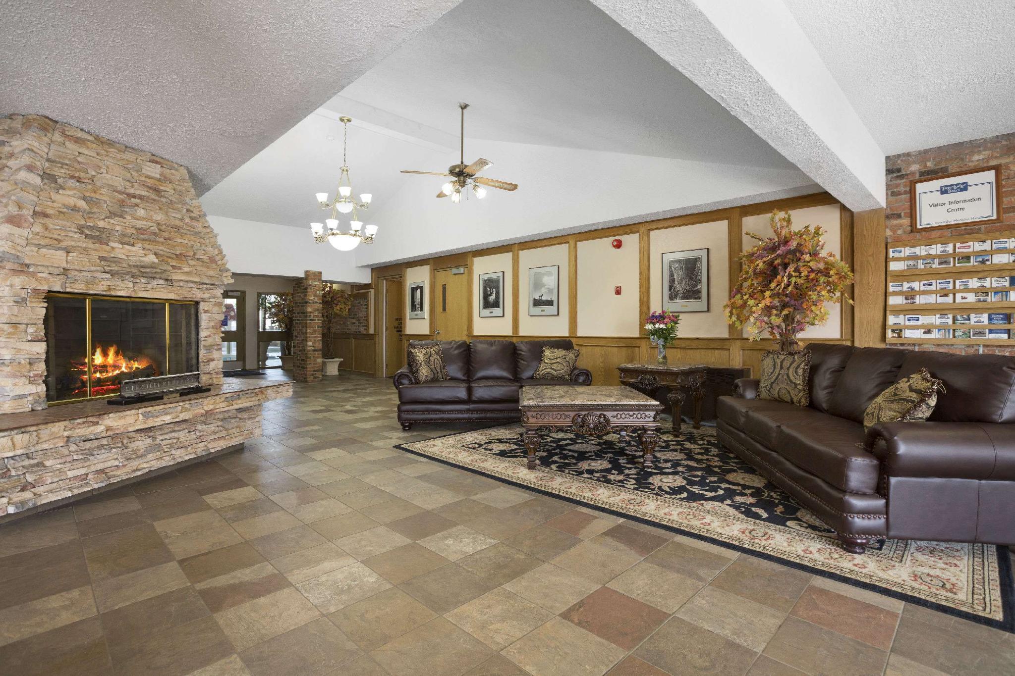 Hotel Clarion Pointe