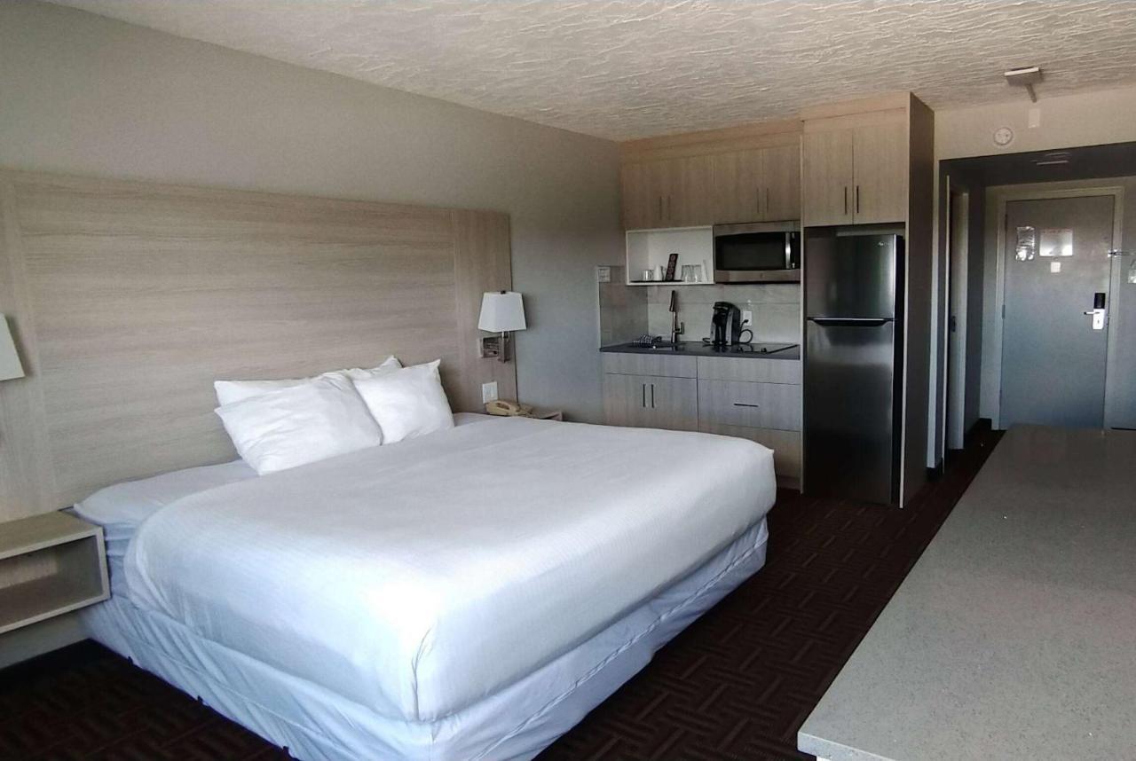 Hotel Wyndham Garden Medicine Conference Center Medicine Hat