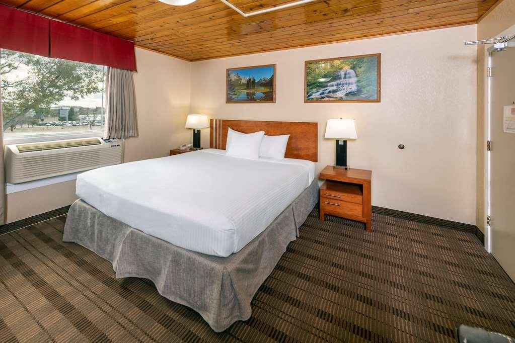Hotel Econo & 2*