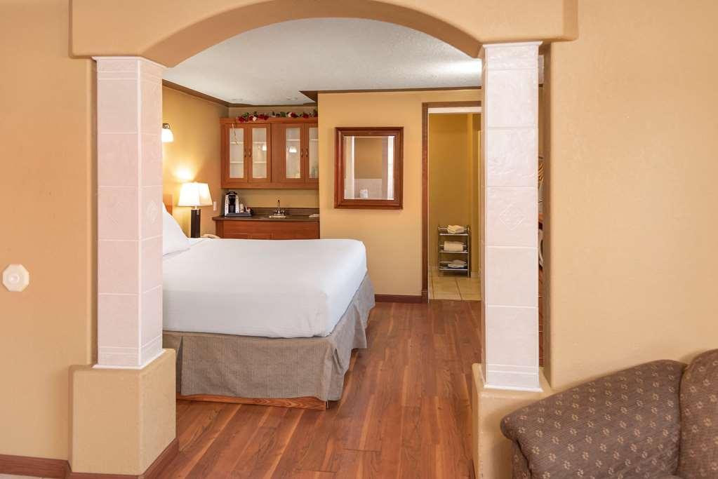 Hotel Econo &