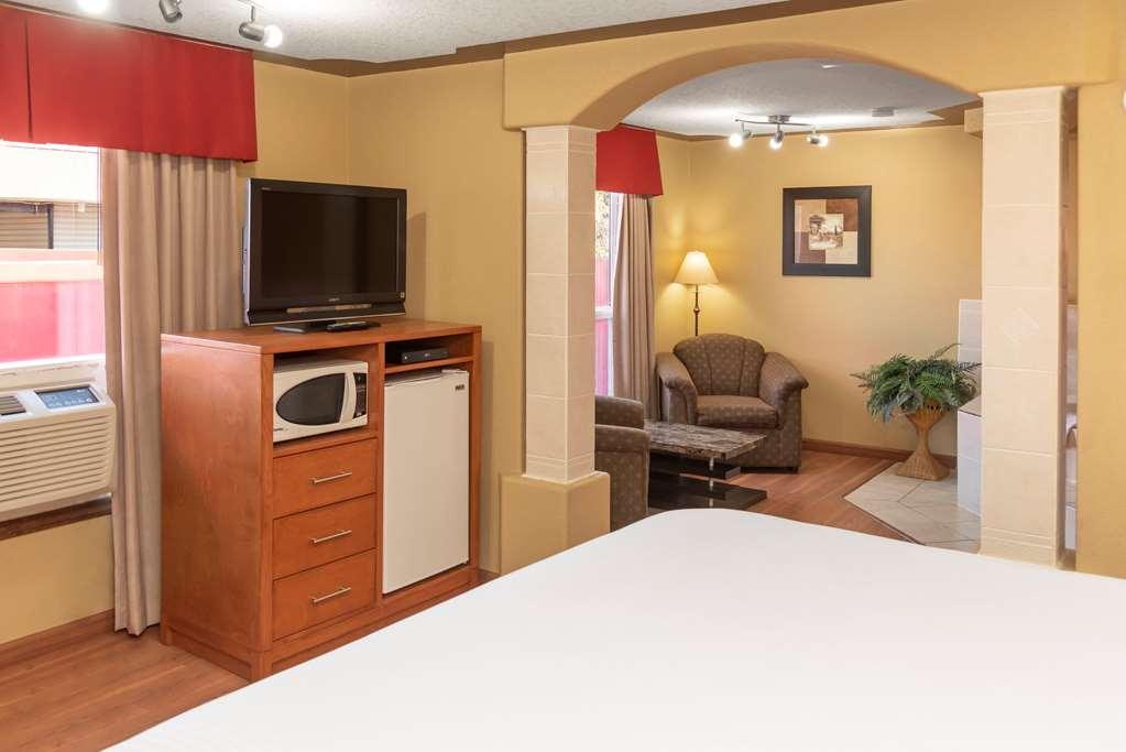 Hotel Econo &