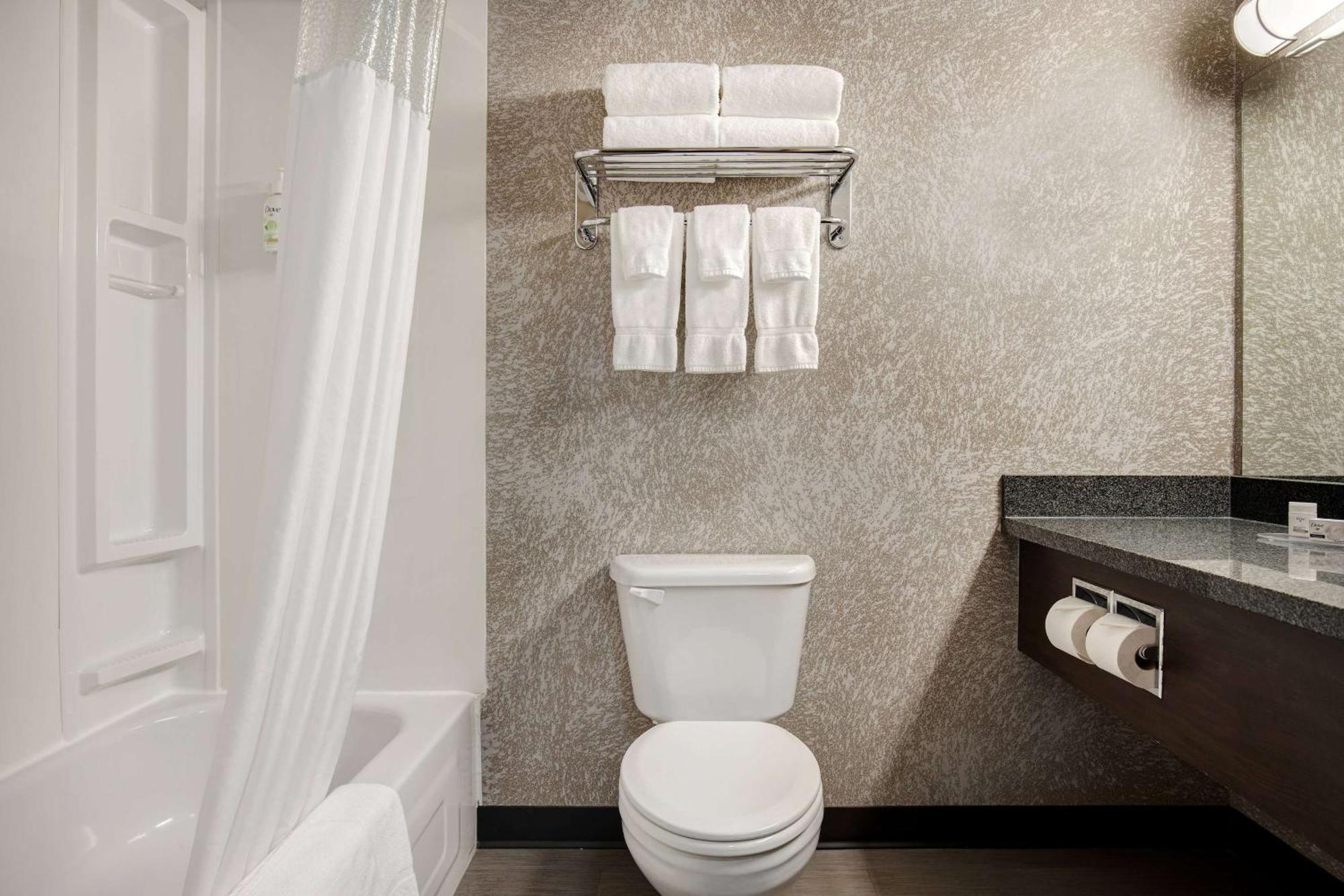 Hotel Days By Wyndham Medicine
