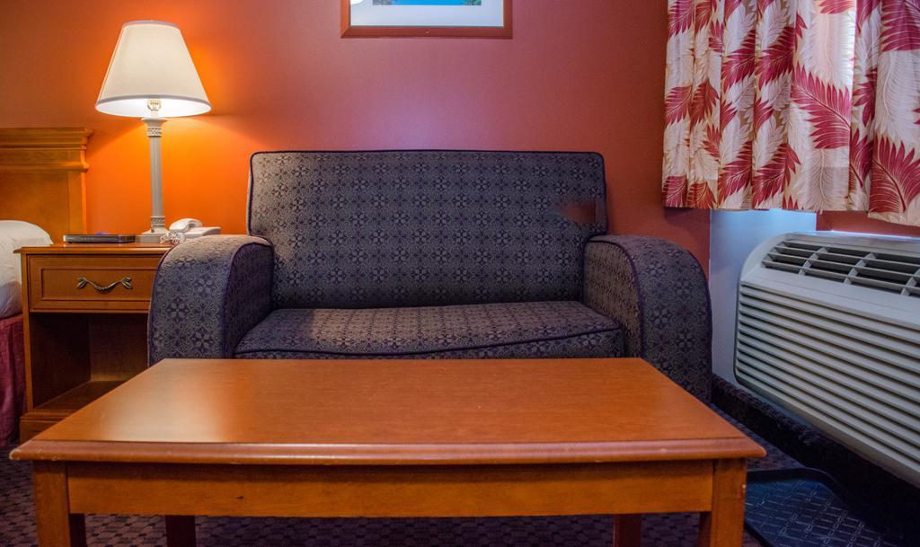 Hotel Ramada By Wyndham Medicine Medicine Hat