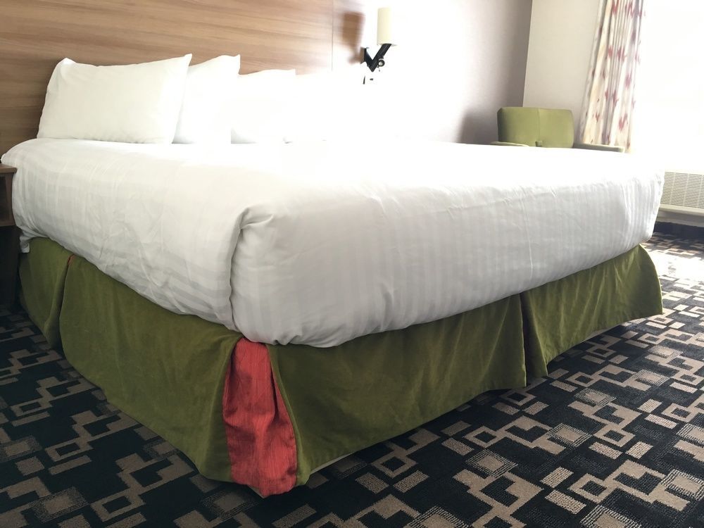 Hotel Baymont By Wyndham Medicine 4*