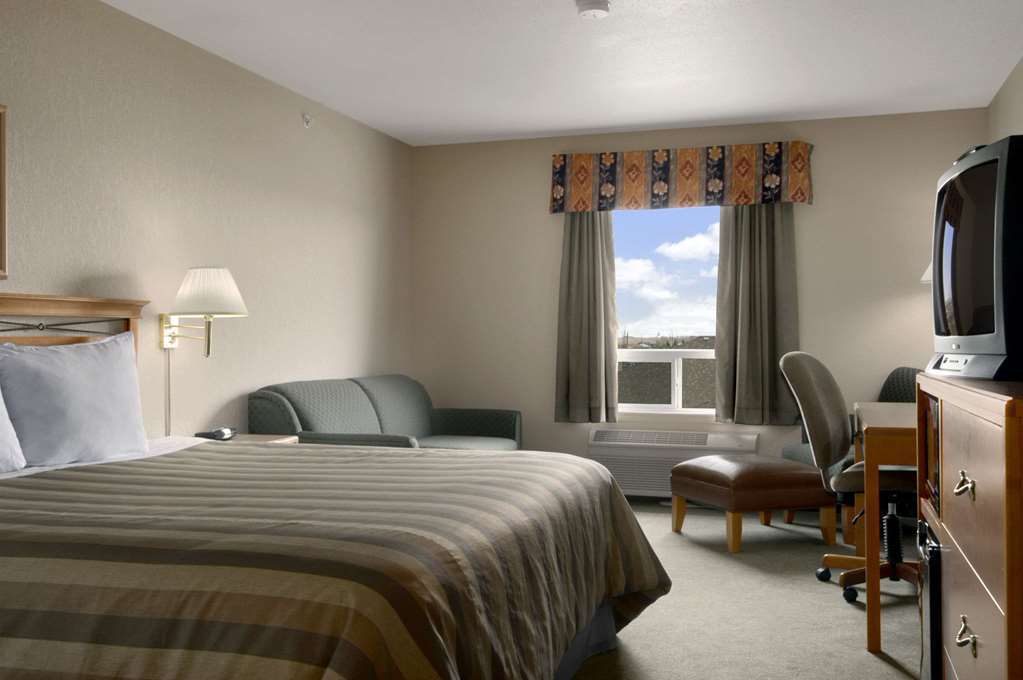 Hotel Days By Wyndham Medicine