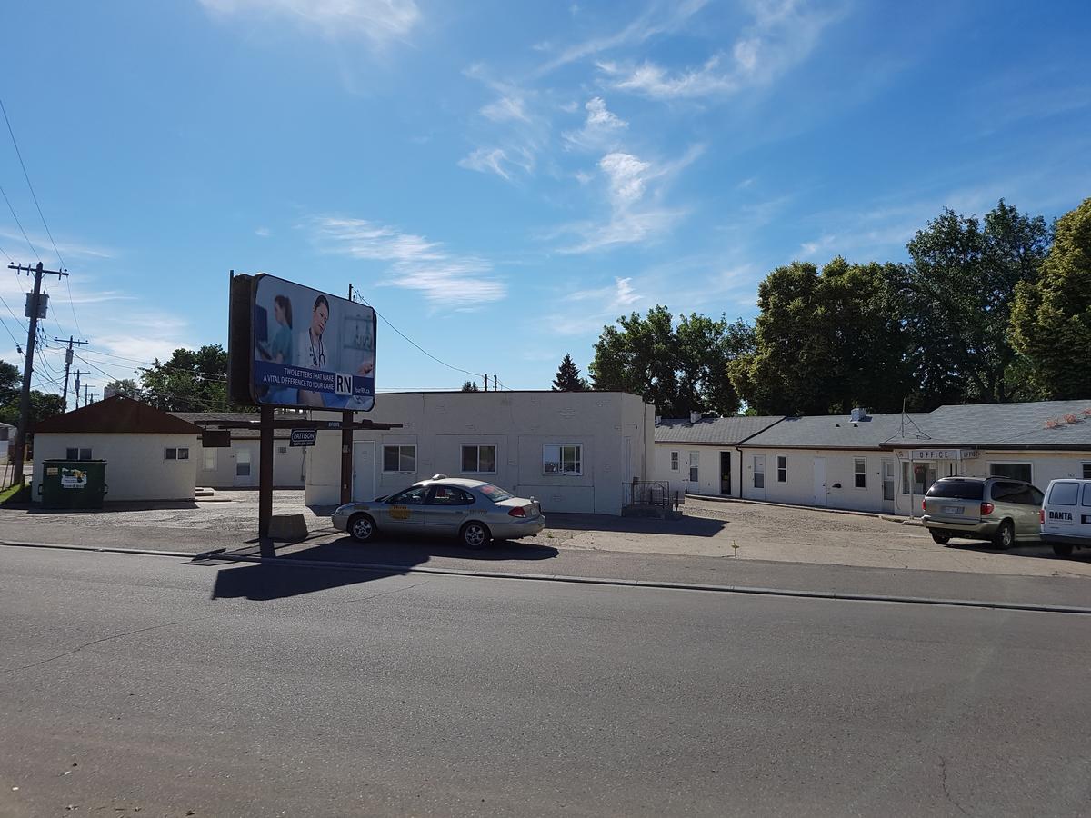 Hat Motel 2*