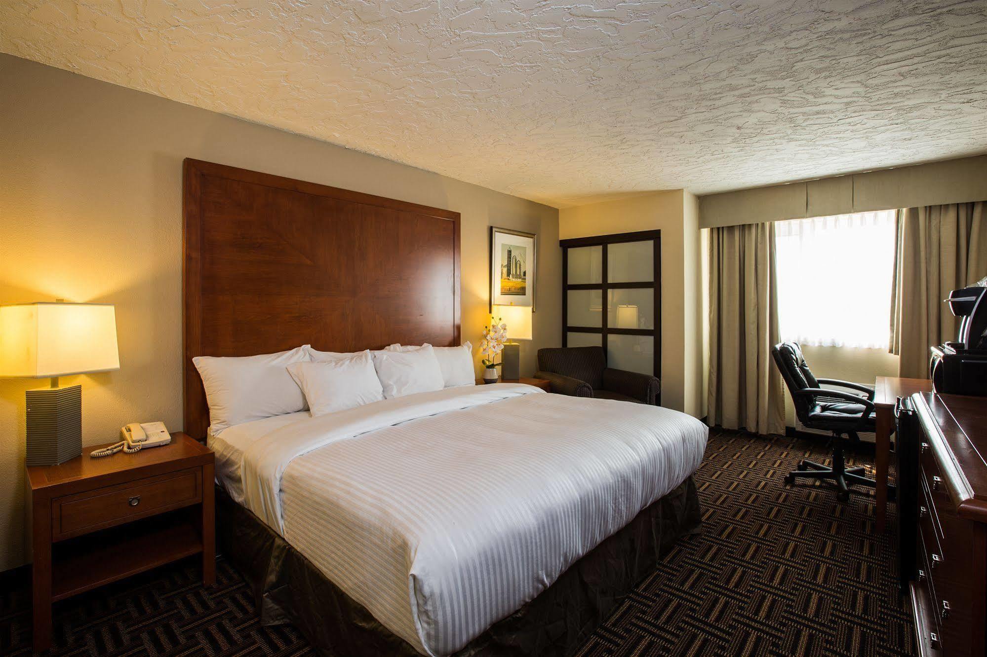Wyndham Garden Medicine Conference Center Hotel
