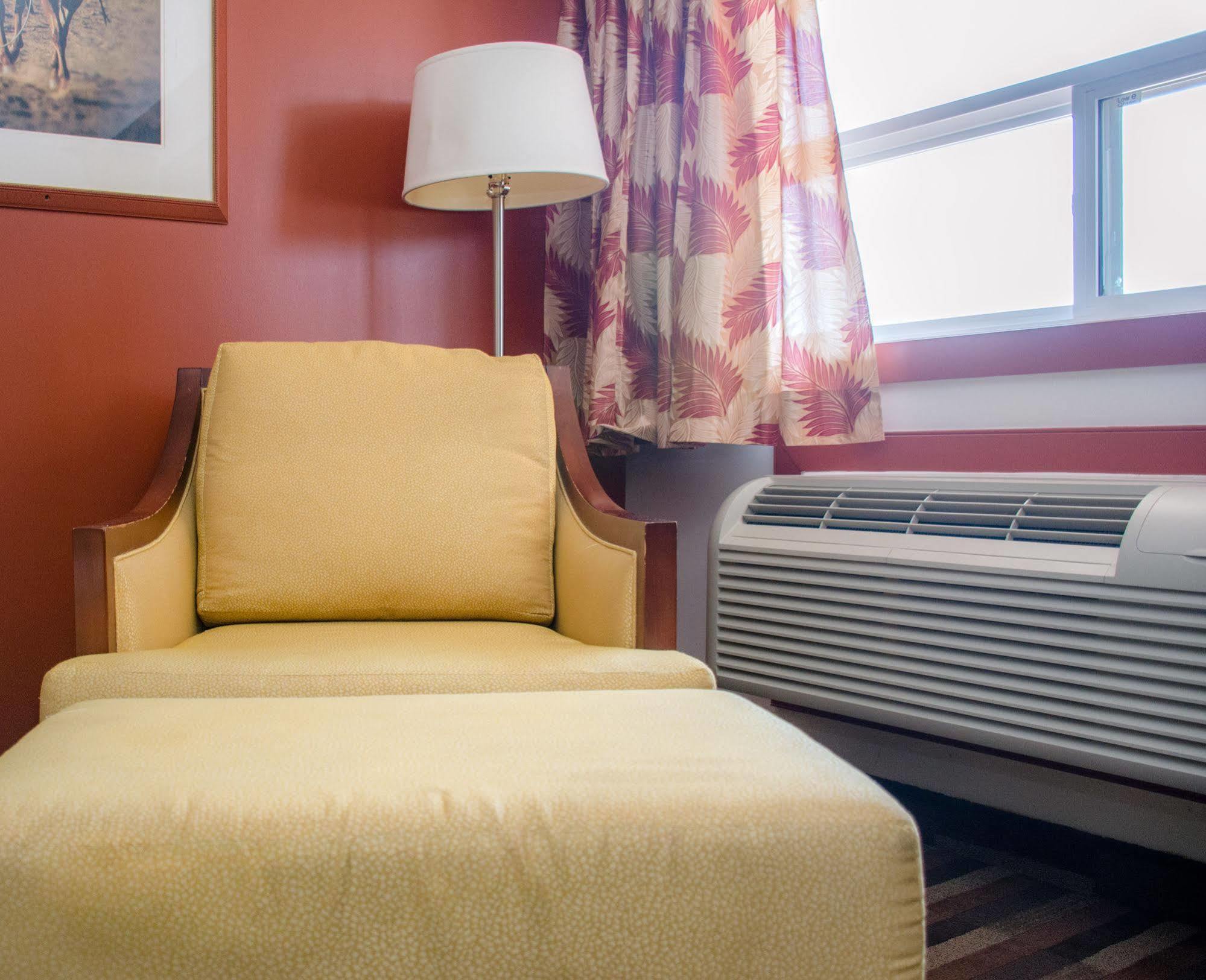 Ramada By Wyndham Medicine Hotel Medicine Hat