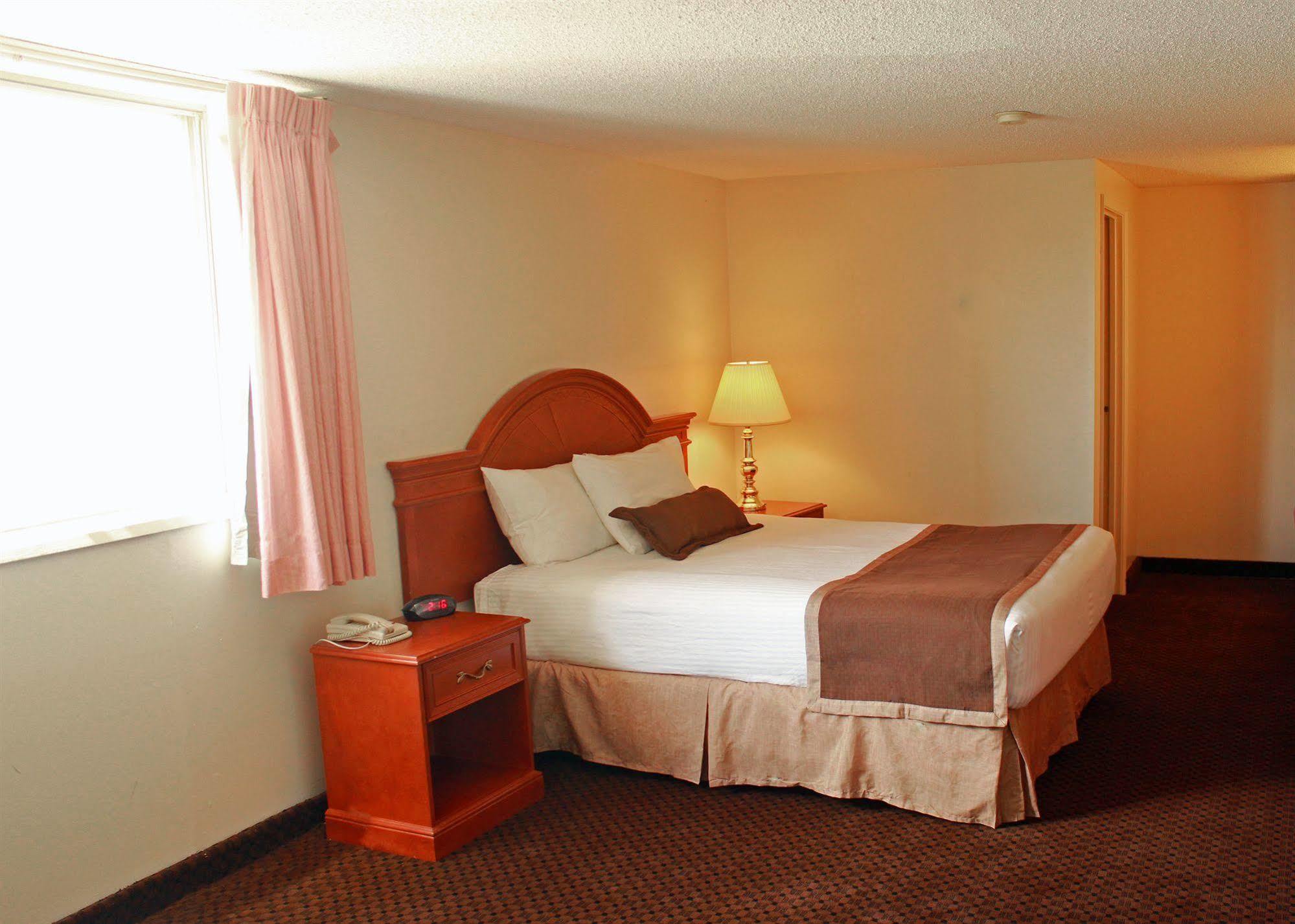Hotel Ramada By Wyndham Medicine Medicine Hat