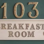 Sun-Dek Motel