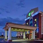 Holiday Inn Express & Suites Medicine Hat By Ihg