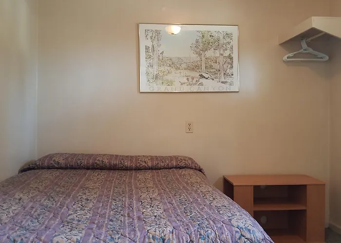 Hat Motel