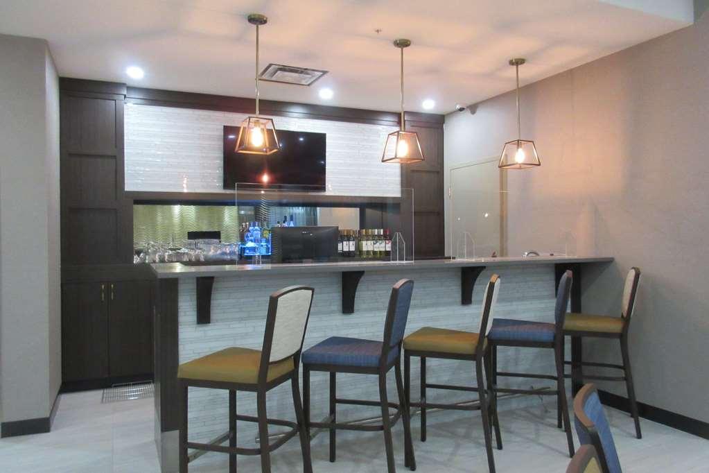 Western Premier Executive Residency Medicine Hotel