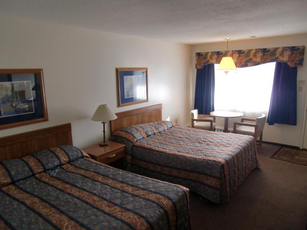 Ranchmen Motel 2*
