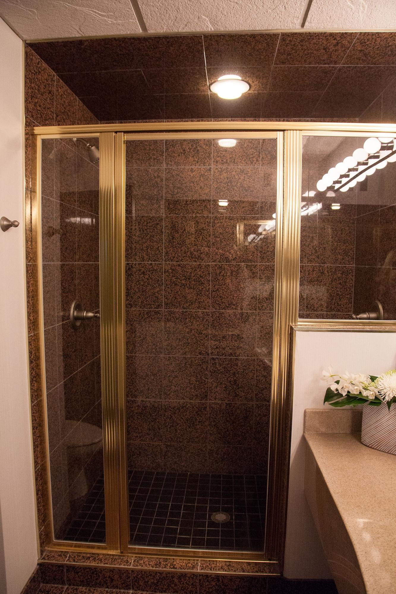 Hotel Medicine Lodge, Trademark Collection By Wyndham Medicine Hat