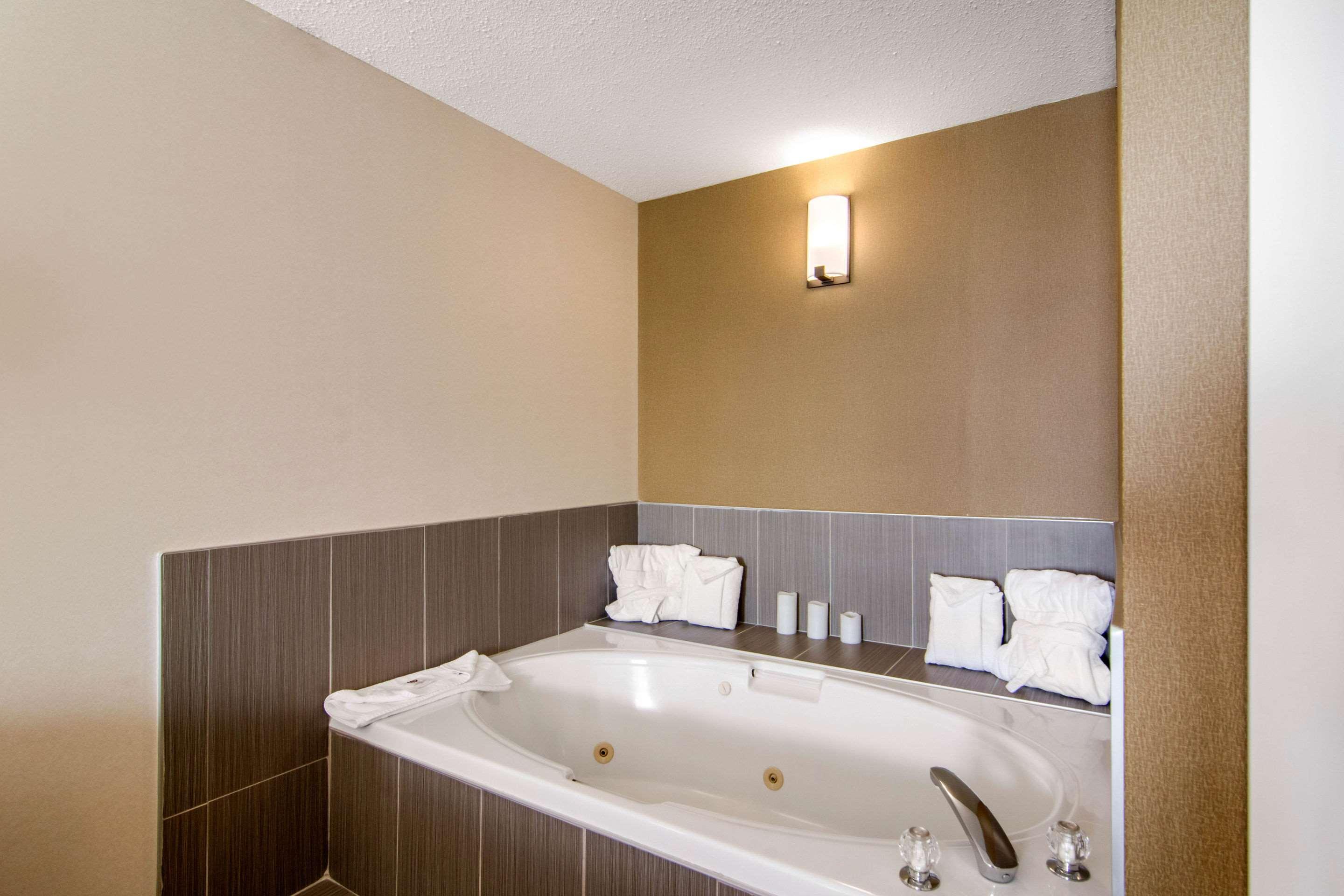 Hotel Comfort &