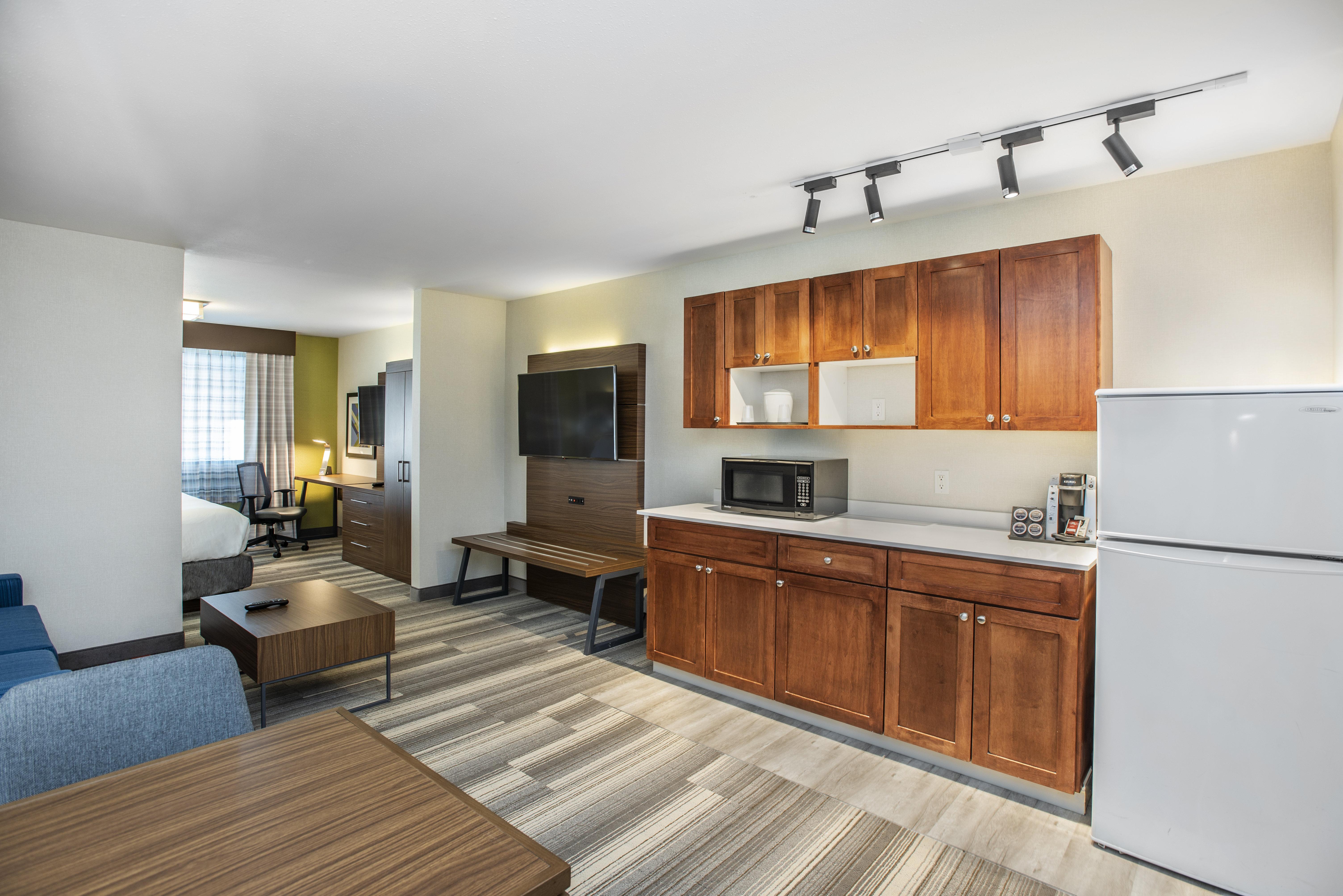 Hotel Holiday Express & By Ihg