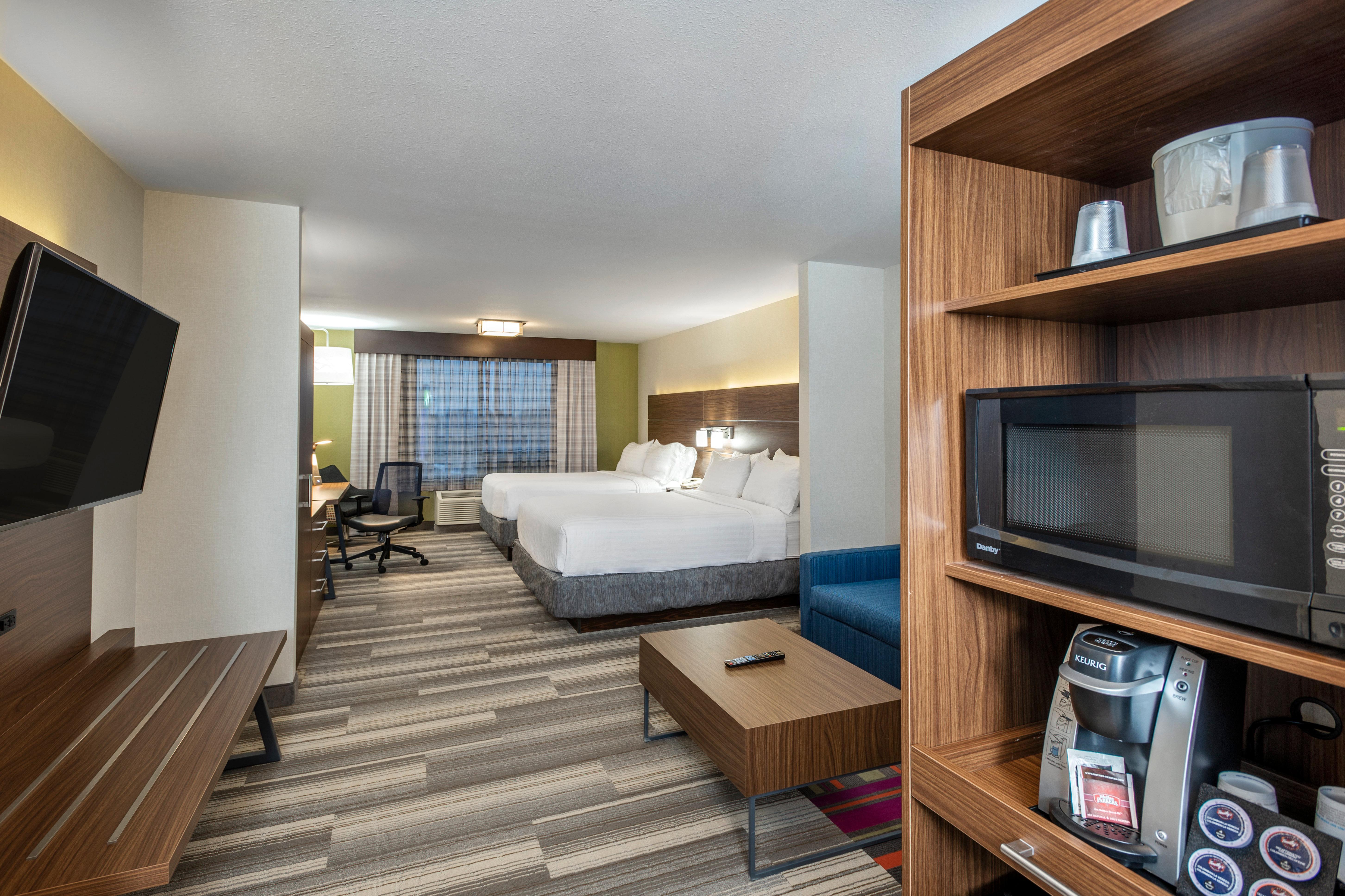 Holiday Express & By Ihg
