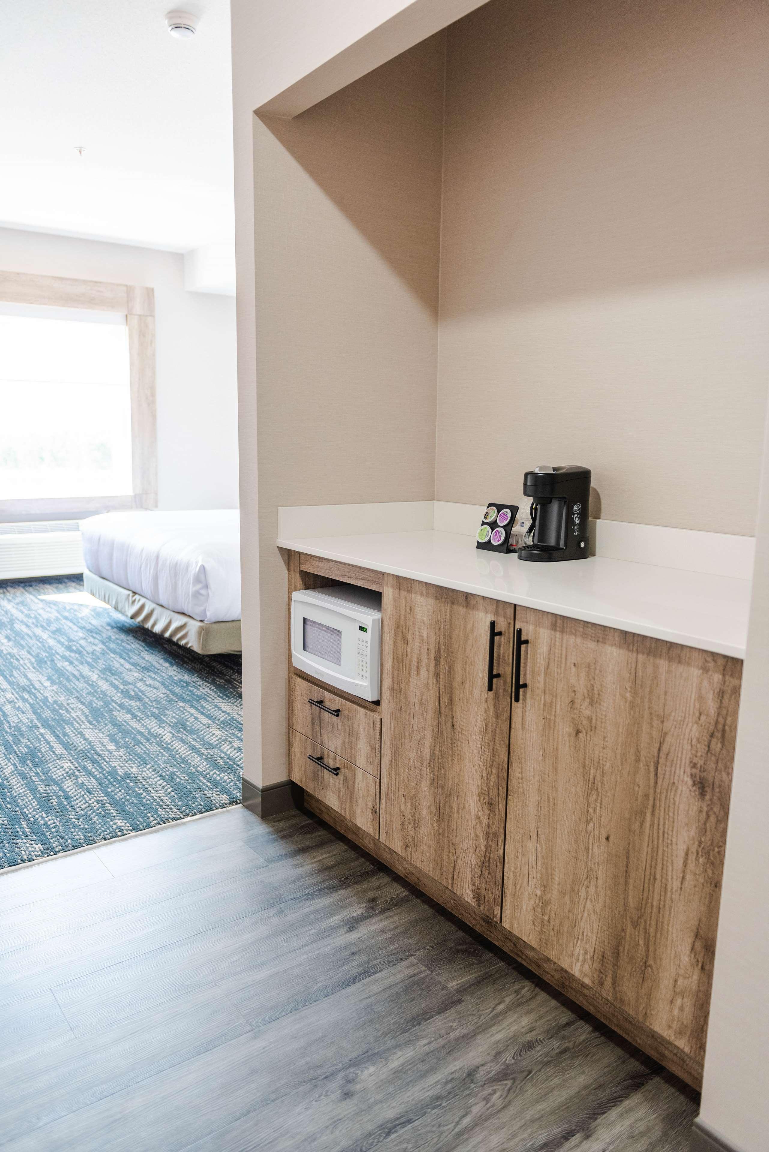 Western Premier Executive Residency Medicine Hotel