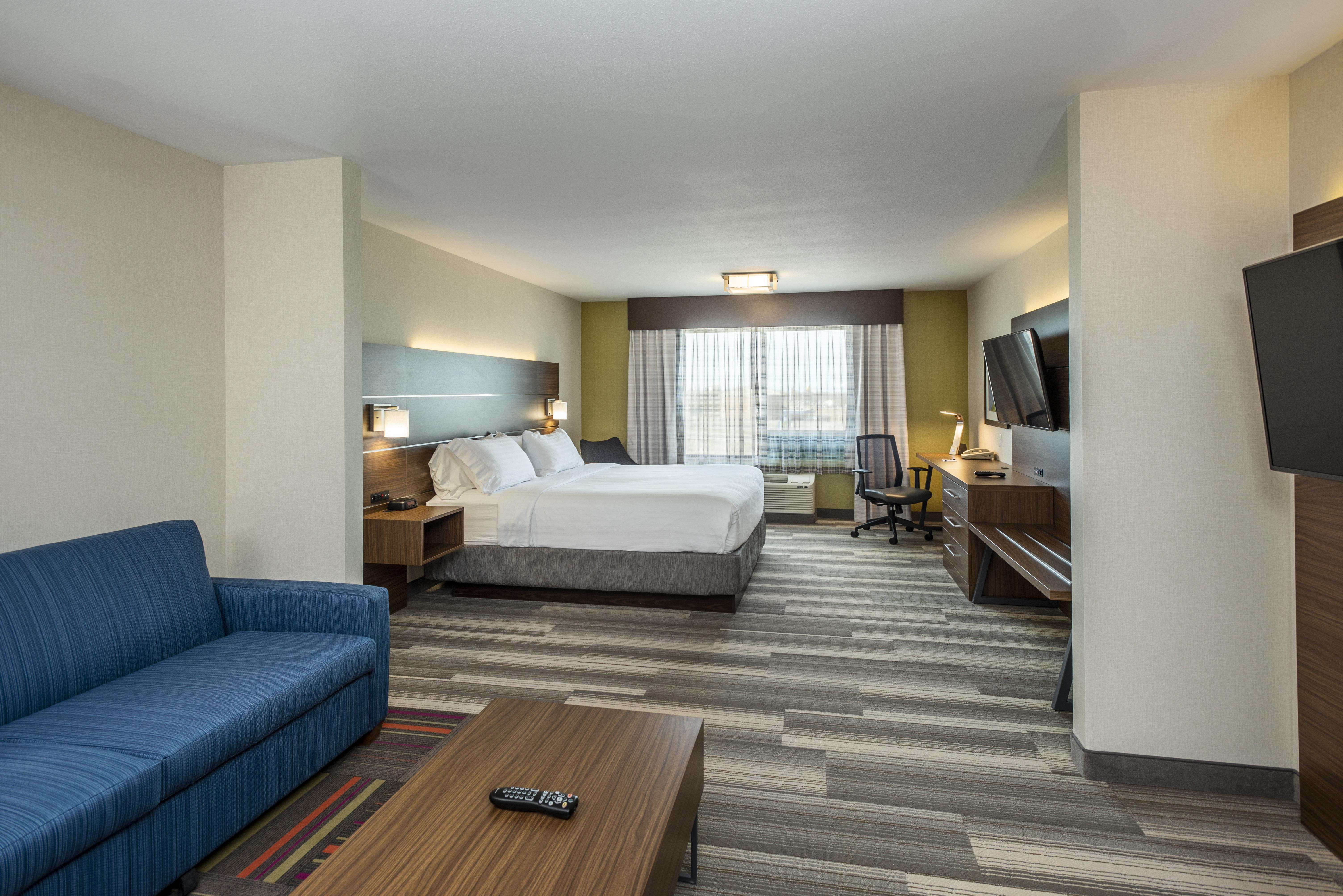 Holiday Express & By Ihg Hotel 4*
