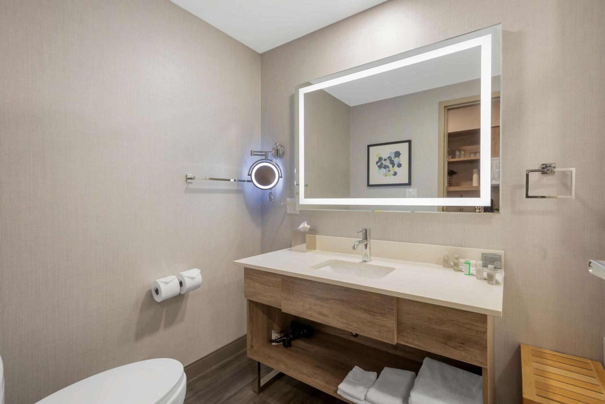 Western Premier Executive Residency Medicine 3* Medicine Hat