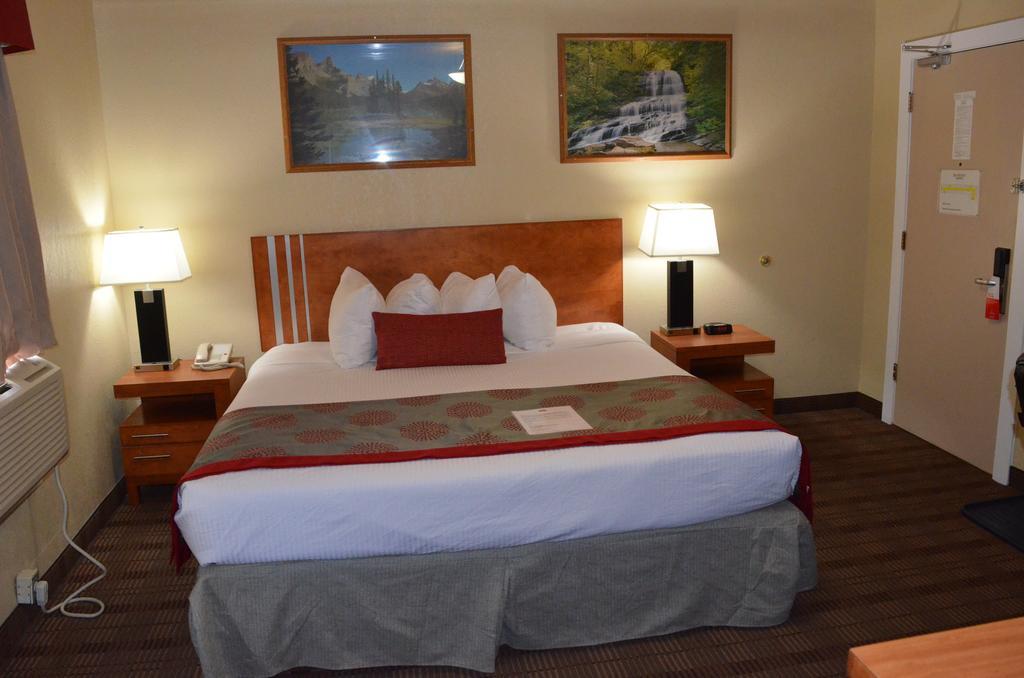Ramada Medicine 2*