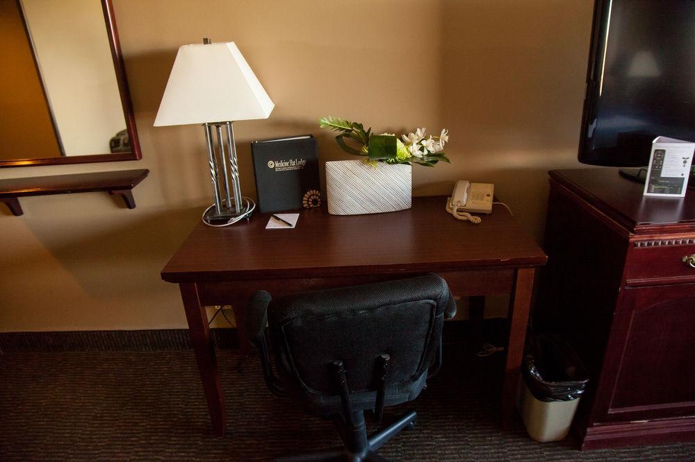Medicine Lodge, Trademark Collection By Wyndham Hotel Medicine Hat