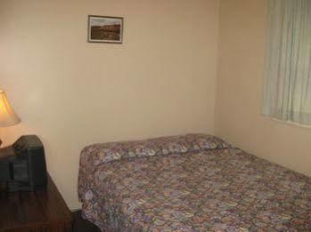 Hat Motel 2* Medicine Hat