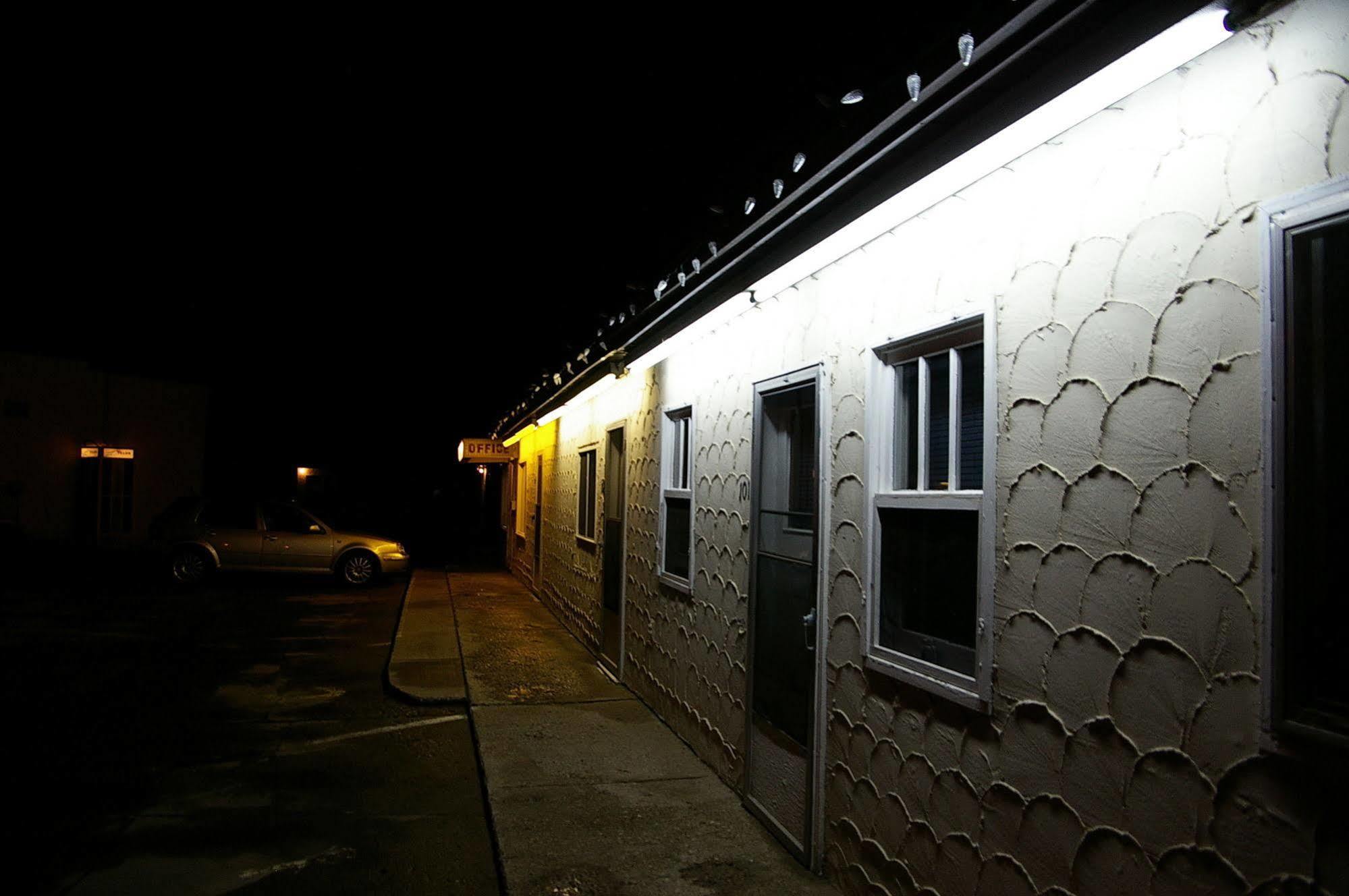 Hat Motel Motel Medicine Hat