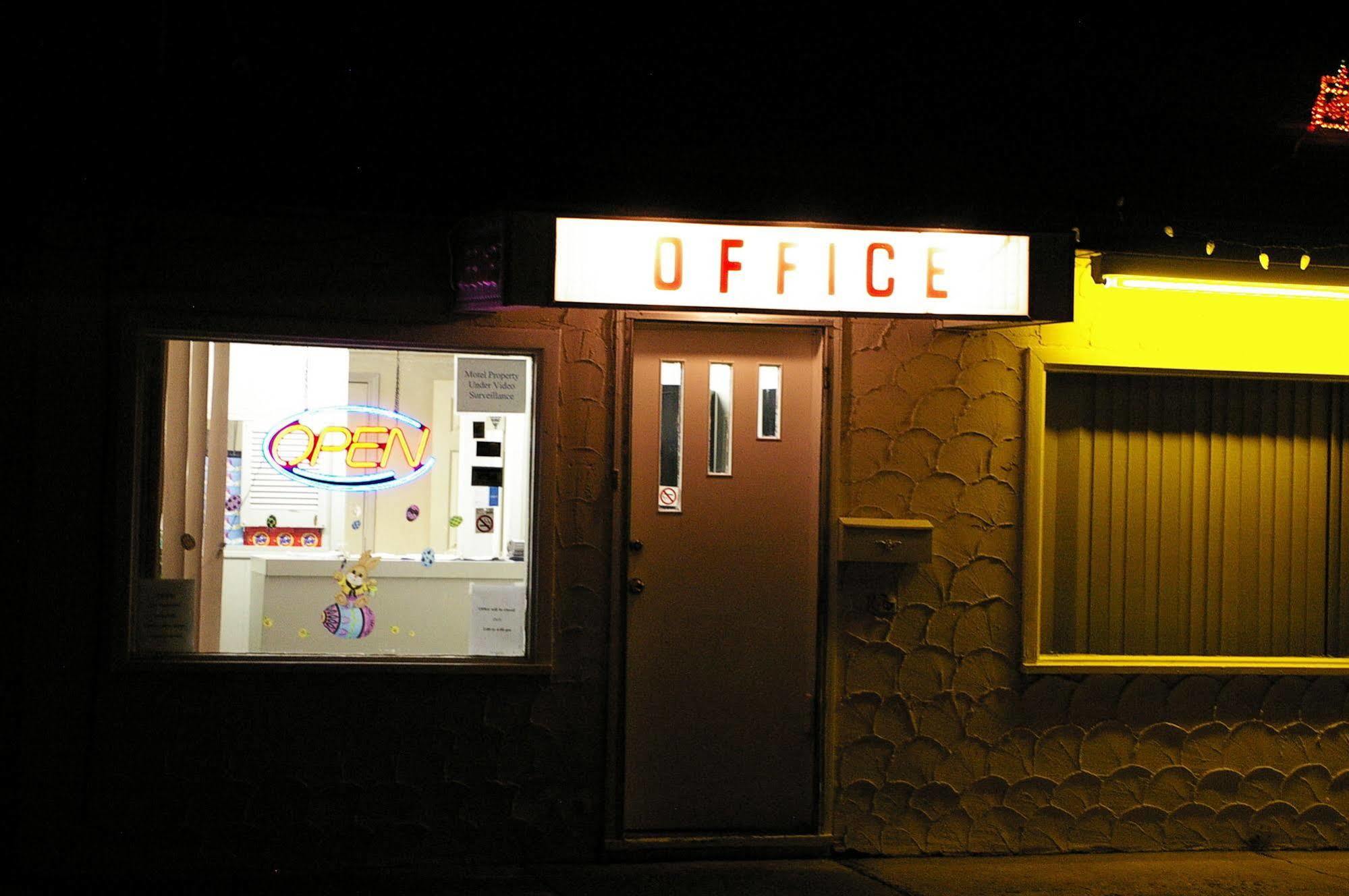 Hat Motel 2* Medicine Hat