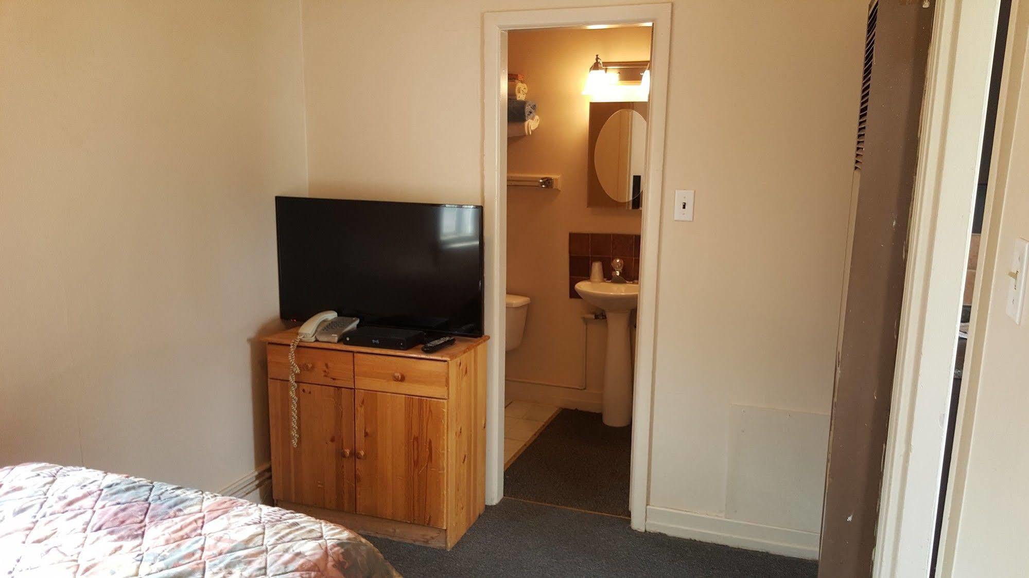 Hat Motel 2* Medicine Hat